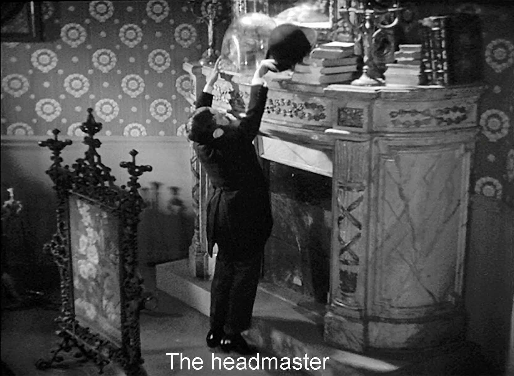 The headmaster's hat 